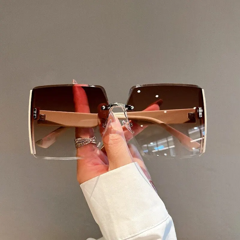 نظارات شمسية جديدة مربعة بدون  - مراجعة Vintage Fashion Enthusiasts وسعره