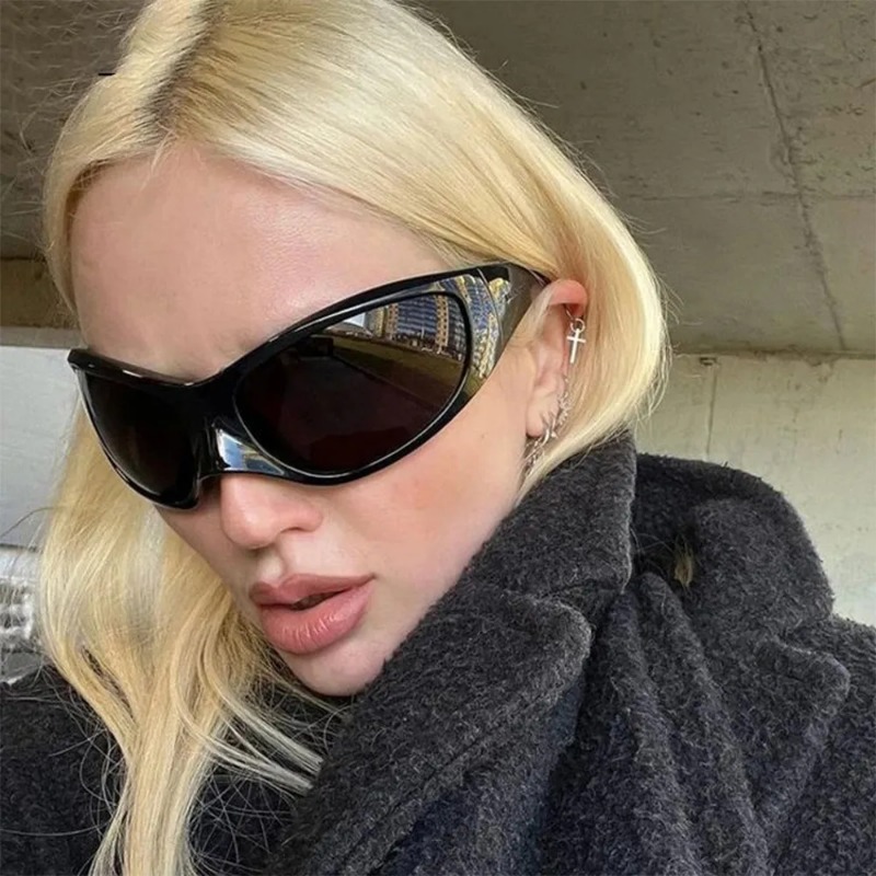 نظارات شمسية جديدة بتصميم Y2K  - مراجعة Vintage Fashion Enthusiasts وسعره